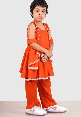 Orange lace rayon flared kurta pant with chiffon dupatta set 2
