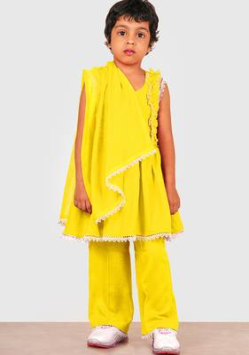 Yellow lace rayon flared kurta pant with chiffon dupatta set 4