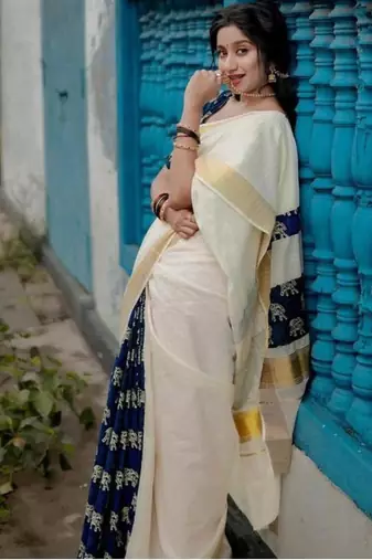off white ethnic motifs jute cotton kasavu saree with blouse