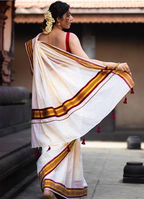 off white zari pure cotton kasavu saree with traditional zari border 4