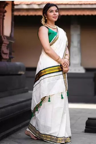 off white pure tissue kasavu saree with blouse piece