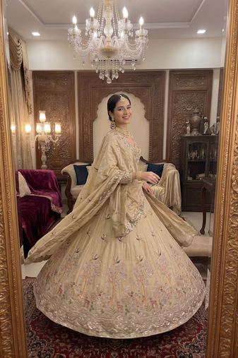 Elegant Ivory Embroidered Bridal Lehenga Choli with Dupatta