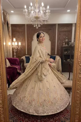 Elegant Ivory Embroidered Bridal Lehenga Choli with Dupatta