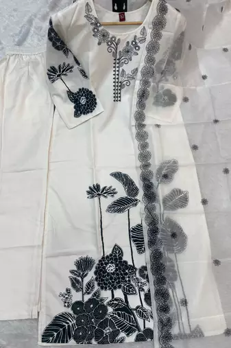 New womens off-white handloom silk embroidered kurti pant set