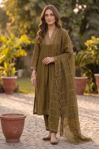 Mehendi green embroidered kurta pant set with dupatta