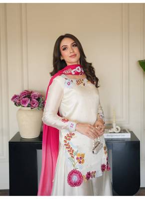 Off-white embroidery roman glass silk blend  sharara suit set 3