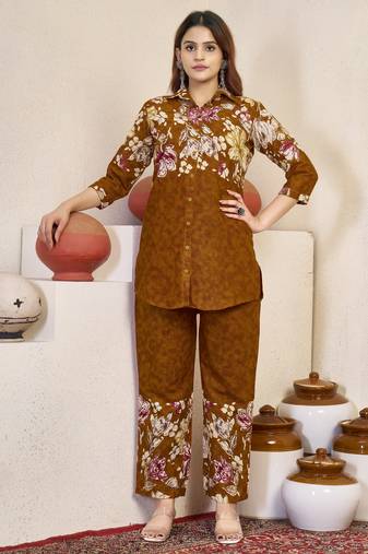 Women mustard yellow floral printed shirt and trousers co-ord set