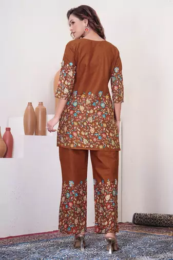 Brown floral printed short kurta with straight pants co-ord set