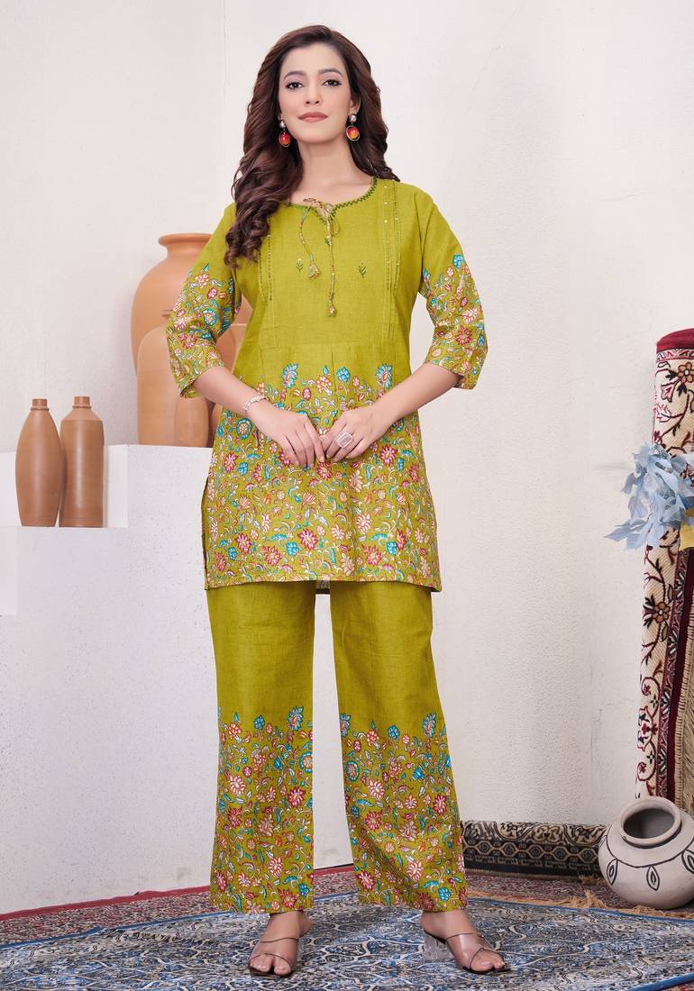 Olive green floral printed short kurta with straight pants co-ord set