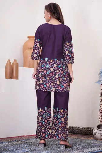 Wine floral printed short kurta with straight pants co-ord set