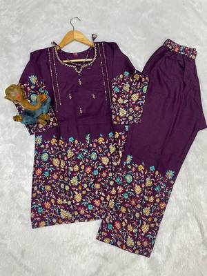 Wine floral printed short kurta with straight pants co-ord set 4