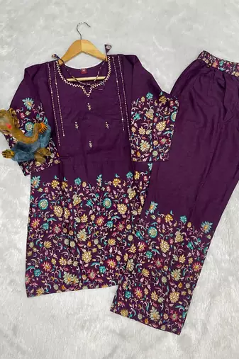 Wine floral printed short kurta with straight pants co-ord set