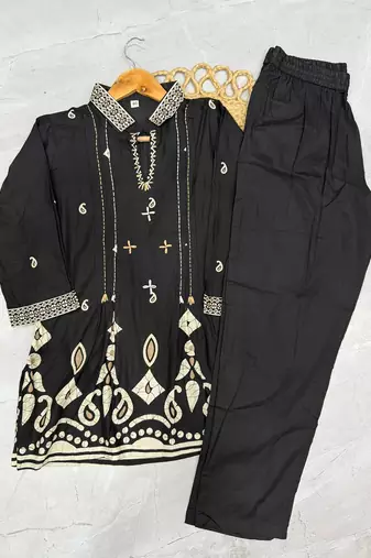 Women black printed cotton kurti with trousers co-ord set