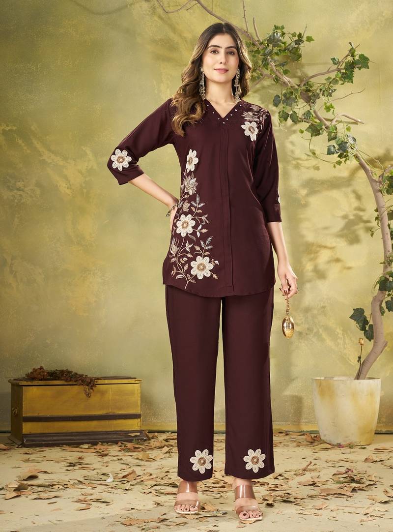 Women coffee brown embroidered tunic & pant co-ord set