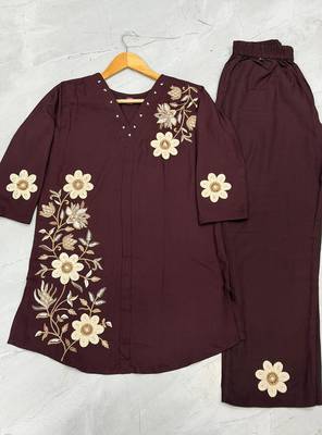 Women coffee brown embroidered tunic & pant co-ord set 4