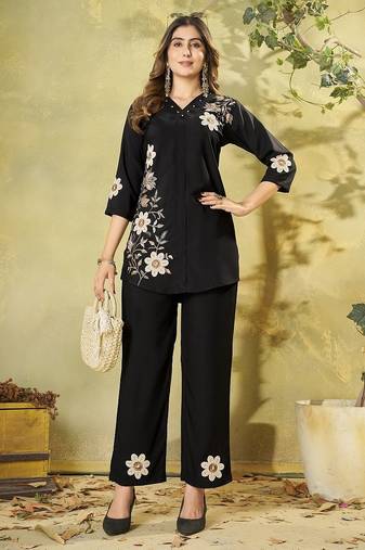 Women jet black embroidered tunic & pant co-ord set