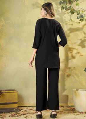 Women jet black embroidered tunic & pant co-ord set 3
