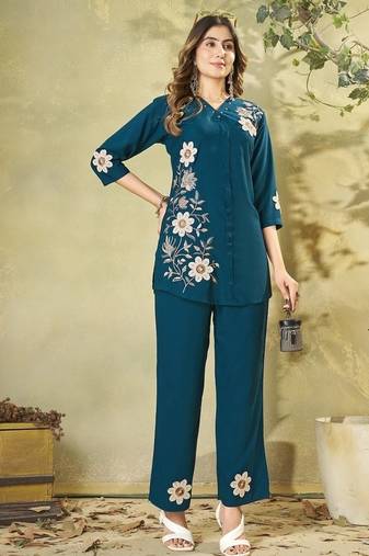 Women teal blue embroidered tunic & pant co-ord set
