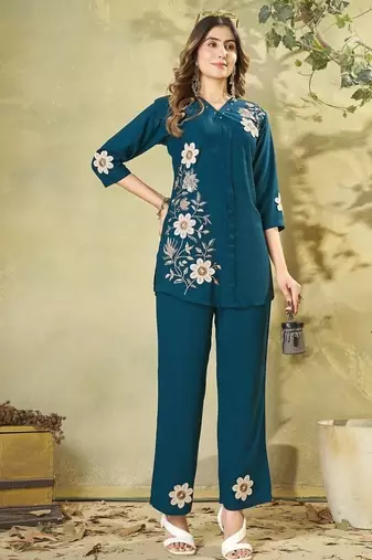 Women teal blue embroidered tunic & pant co-ord set