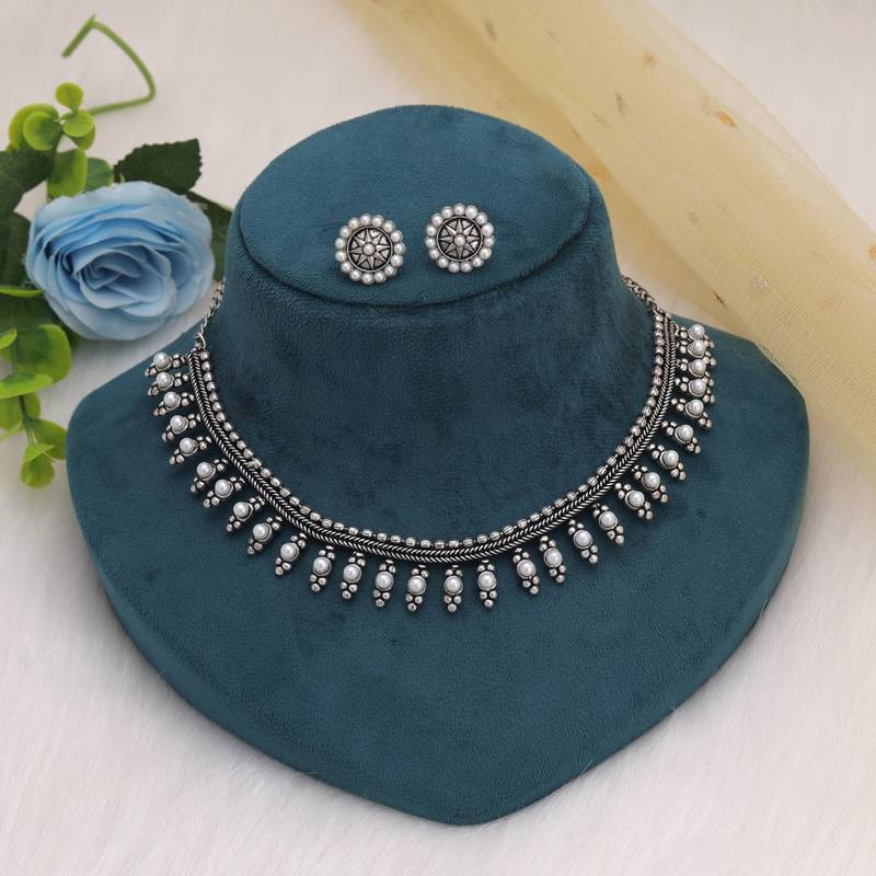Silver color oxidised necklace set