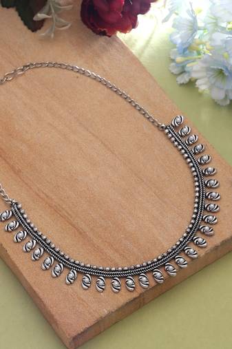 Silver color oxidised necklace set