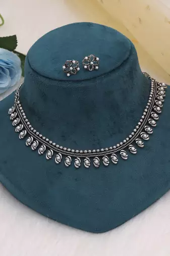Silver color oxidised necklace set
