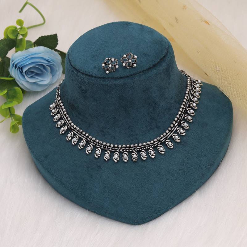 Silver color oxidised necklace set