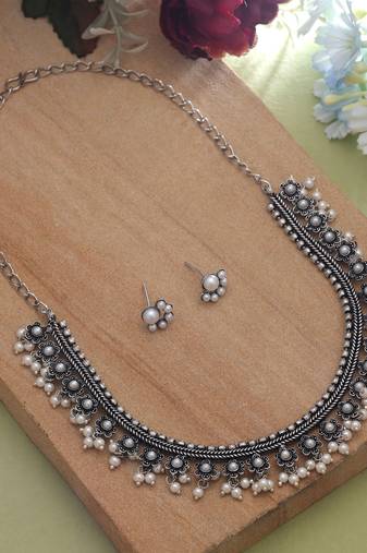Silver color oxidised necklace set