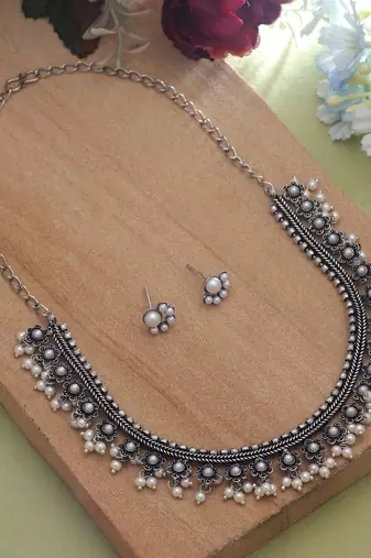 Silver color oxidised necklace set
