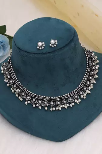 Silver color oxidised necklace set