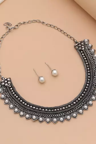 Silver color oxidised necklace set