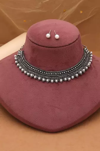 Silver color oxidised necklace set