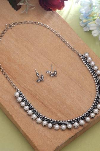 Silver color oxidised necklace set