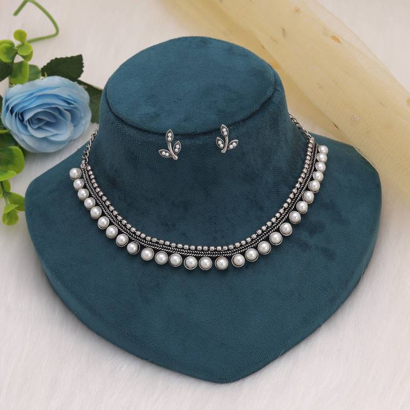Silver color oxidised necklace set