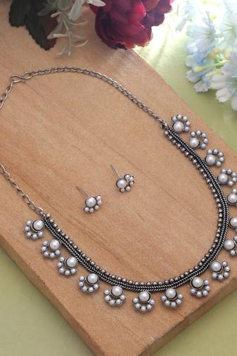 Silver color oxidised necklace set