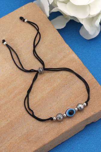 Black color single foot thread anklet