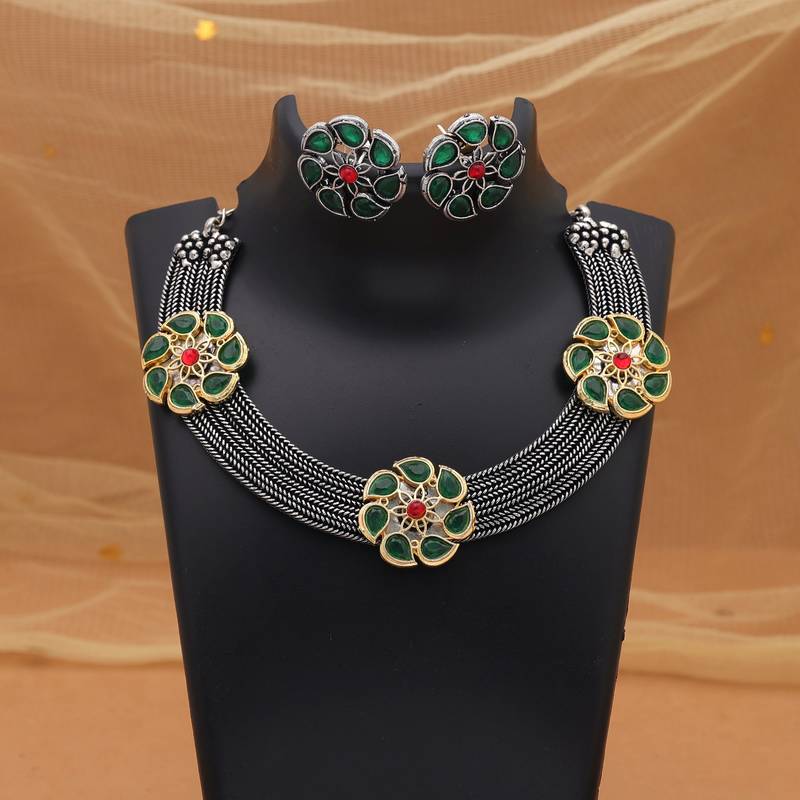Green color dual tone oxidised necklace set