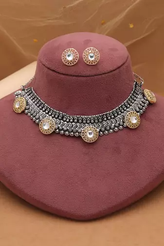 White color dual tone oxidised necklace set