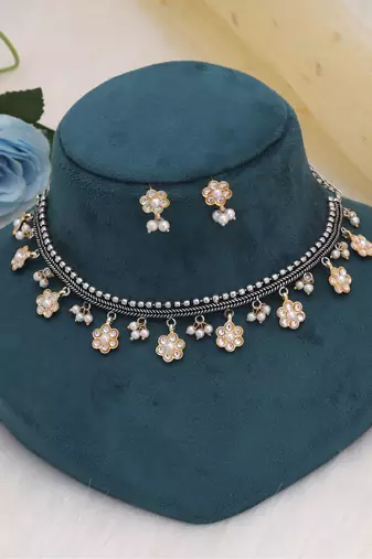 White color dual tone oxidised necklace set