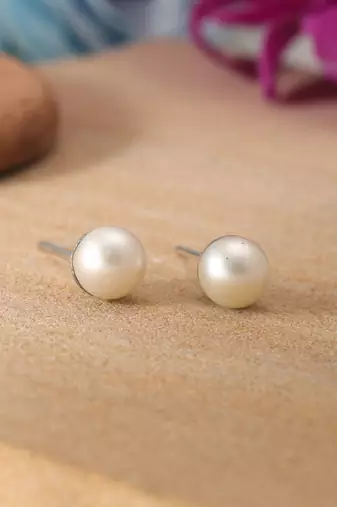 White color oxidised earrings