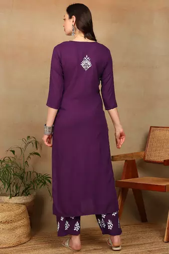 Women purple floral booti embroidered chikankari liva straight kurta & palazzo set