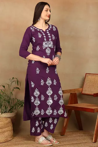 Women purple floral booti embroidered chikankari liva straight kurta & palazzo set