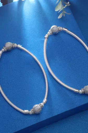 Silver color oxidised anklet