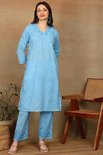 Women blue ethnic motifs embroidered cotton floral chikankari kurta set with palazzo