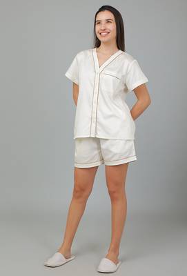 Cream cotton plain shorts co-ord set for women 5