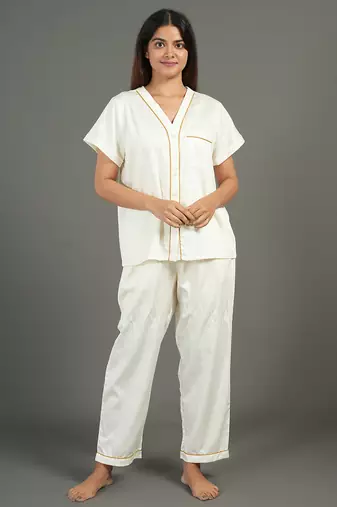 Cream everyday wear cotton pyjama co-ord set for women