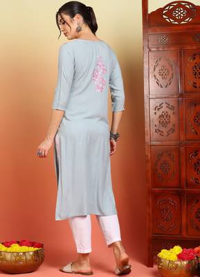 Women grey ethnic motifs embroidered chikankari liva rayon cotton straight long kurtas 2