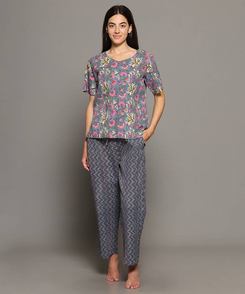 Grey everyday wear cotton pyjama co-ord set for women