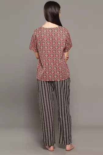 Red everyday wear cotton pyjama co-ord set for women