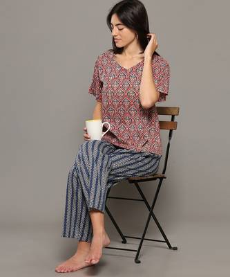 Pink everyday wear cotton pyjama co-ord set for women 5